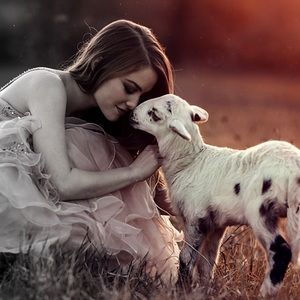 Meet your Posher, Eden